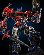 Optimus Prime: Ultimate Cybertronian Warrior – Premium Battle Pose Collectible Statue