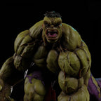 Incredible Hulk Premium Collectible Figure – Ultimate Smash Battle Diorama