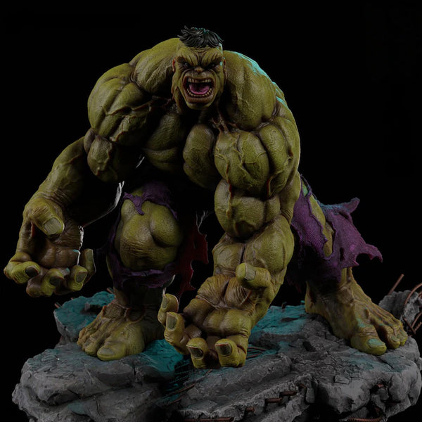 Incredible Hulk Premium Collectible Figure – Ultimate Smash Battle Diorama